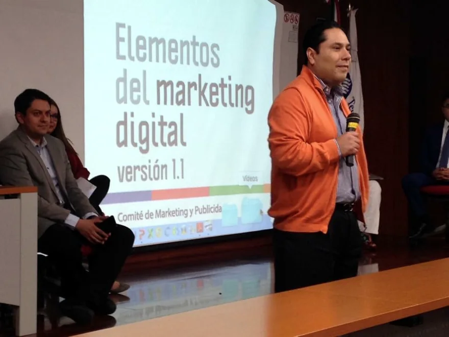 Ponencia titulada Elementos del marketing digital