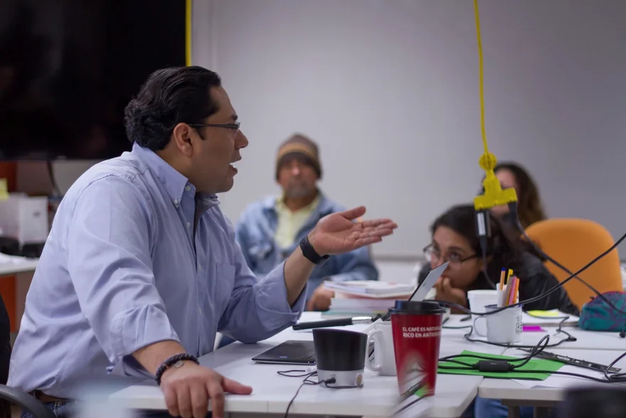 Sesión de trabajo y aprendizaje en grupo